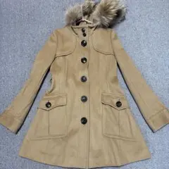 【吉川ひなのちゃん着】バーバリーブルーレベル　コートのサムネイル