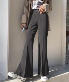 センタープレスフレアパンツ/チャコールグレー