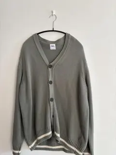 ZARA グレー Vネックカーディガン