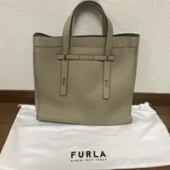 FURLA ベージュ レザー トートバッグのサムネイル