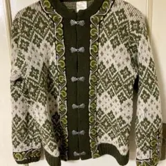 Item thumbnail for item 2ee5a85e-2456-4c62-9033-d5e9498c3154