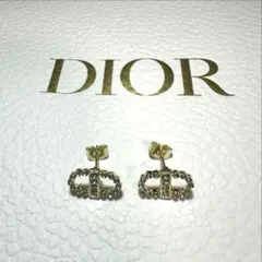 Dior CDロゴ ラインストーン ピアス