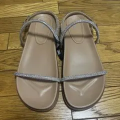 新品未使用タグ付き　ZARA ラインストーン　サンダルのサムネイル