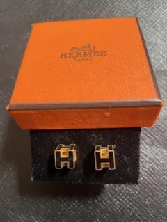 HERMES Hキューブ ピアスホワイト 箱付き - メルカリ