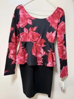 花柄長袖ひざ丈ワンピース