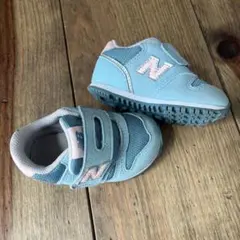New Balance 水色 スニーカー