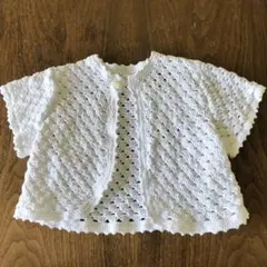 手編み　ボレロ　キティちゃんのボタン付き