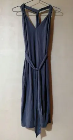 GUESS チャコールグレー ノースリーブ 膝丈ワンピース S