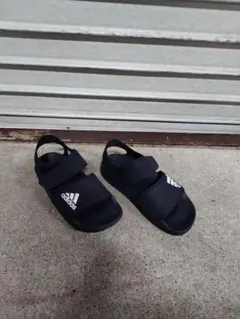 adidas ブラック サンダル ２１センチ