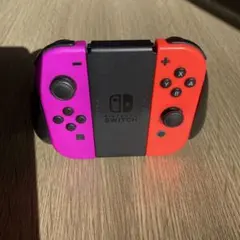 Nintendo Switch Joy-Con 紫と赤 グリップ付き