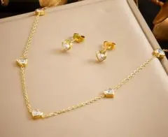 サージカルステンレス 2セット★czハートダイヤゴールド ピアスネックレス