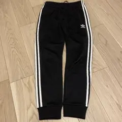 adidas 3本ライン ブラックパンツ