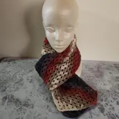 ハンドメイドグラデーションマフラー 赤・黒・ベージュ