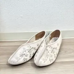 【新品未使用】チャイナシューズ　刺繍パンプス　Sサイズ