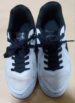 値下げしました　卓球　シューズ◾️23.0㌢