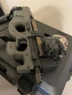 マルイ電動ガン　P90ハイサイクル内部カスタム　ドラムマガジンなどオマケ付属 マルイ電動ガン P90ハイサイクル内部カスタム ドラムマガジン