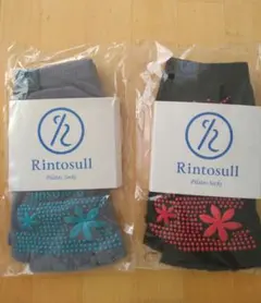 rintosull（ピラティス）トップス&レギンス　Mサイズ、靴下×2 rintosull（ピラティス）トップス&レギンス Mサイズ、靴下×2
