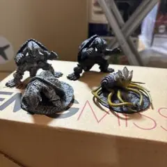 トラウマ　ガメラ　イリス　幼体