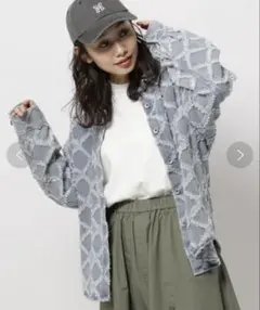 niko and... ニコアンド ジャガード&箔デニムシャツ　FREE