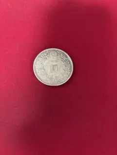 新一圓銀貨 大型 明治17年 大日本帝国 日本国 銀貨 古銭 貨幣 旧貨幣