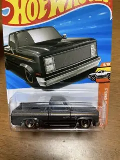 411‼️'83 CHEVY SILVERADO Hot Wheels ミニカー