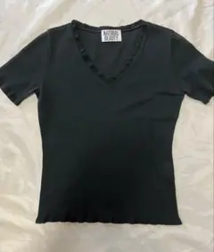 NATURAL BEAUTY ブラック Vネック Tシャツ Mのサムネイル