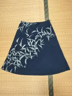 45rpm インディゴ藍染 和柄 ひざ丈スカート3のサムネイル