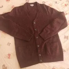 ユニクロ　ラムVネックカーディガン