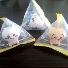 ちいかわ　インテリアミニフィギュア　うさぎ　ハチワレ　ミニフィギュア　フィギュア