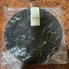 定価の7割引！ 【新品未使用】 earth ベレー帽