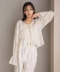 LOWRYS FARM/ヨウリュウシャーリングショートブラウス