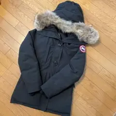 カナダグース ダウンジャケット