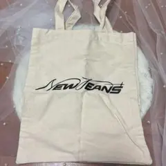 NEWJEANS ロゴ トートバッグ ベージュ