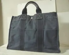 Item thumbnail for item c5ad7bb6-94ff-45aa-827b-49a3a8c9f8e6