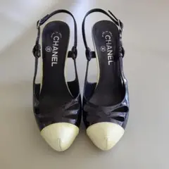 CHANEL オープントゥハイヒール 黒/クリームのサムネイル