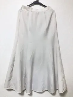 グレイル GRL アイボリー フレアスカート Mサイズ