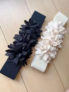 新品社交ダンスパーティーにも　サッシュ花モチーフベージュ系ゴムベルト三つ花
