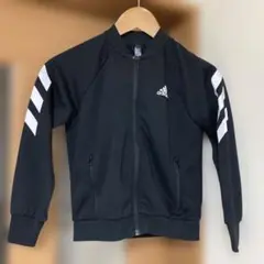 美品！adidas ブラック キッズ長袖ジャケット 130サイズ スウェット素材