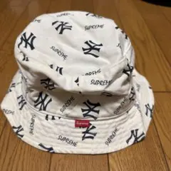 Supreme ニューヨーク・ヤンキース バケットハット