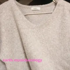 eearth music&ecologyラメ入りVネック セーター レディース