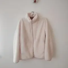 今季クリーム色 フリース ジャケットＬリサイクルポリエステル繊維使用中古美品