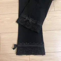 完売美品スーパービューティー 裾レース リボン ビジュー パンツ 黒 40