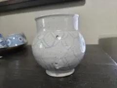 江戸中期　古伊万里元禄白磁壺　高さ：23cm　C077　100サイズ 古伊万里白磁の値段と価格推移は？｜19件の売買データから古伊万里白磁