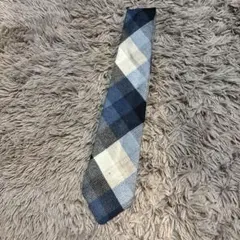 Item thumbnail for item 3d762403-8aa5-4723-b44c-fc9cecf9666c