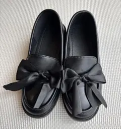 フォーマルシューズ　ローファー　リボン付き　女の子　黒色　18㎝