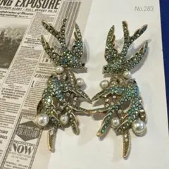 ヴィンテージ デザイン　アクセサリー　鳥　動物　カラーストーン　レトロ　金色