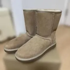 UGG Australia ムートンブーツ ベージュのサムネイル