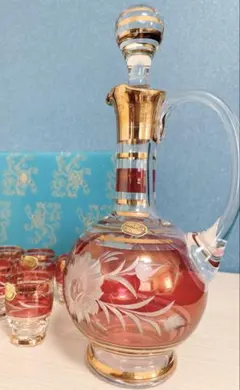 《未使用品》チェコスロバキア製ボヘミアングラス ６客と蓋付きデキャンタセット