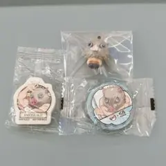 鬼滅の刃　くら寿司　嘴平伊之助 ビッくらポン 缶バッジ　消しゴム