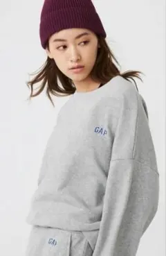 GAP オーバーサイズ ボリュームスリーブ プルオーバー